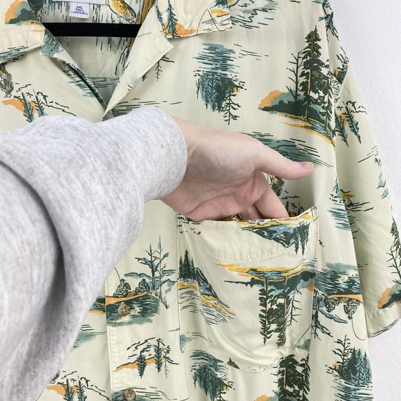 Vintage Croft & Barrow Button Down Camp Shirt Mens XXL Fishing Mountains Outdoor - Picture 3 of 8
